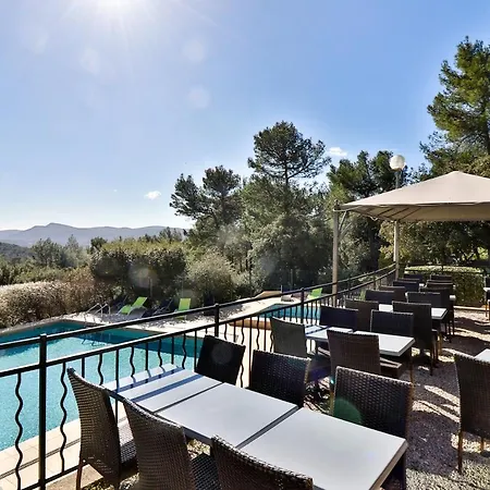Les Arbousiers Village Hotel Provencal 3*