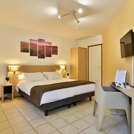 База отдыха Les Arbousiers Village Hotel Provencal 3*