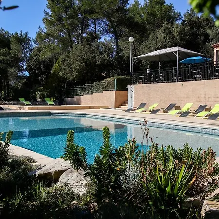 Les Arbousiers Village Hotel Provencal База отдыха