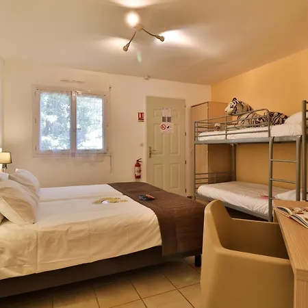 Les Arbousiers Village Hotel Provencal 3*