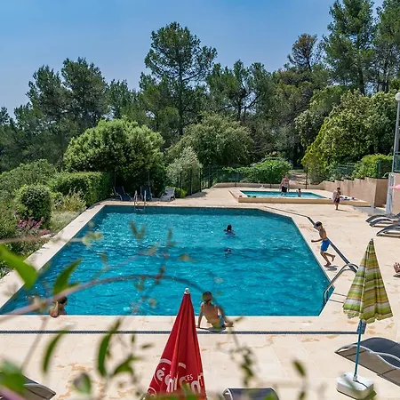 Les Arbousiers Village Hotel Provencal База отдыха La Roquebrussanne